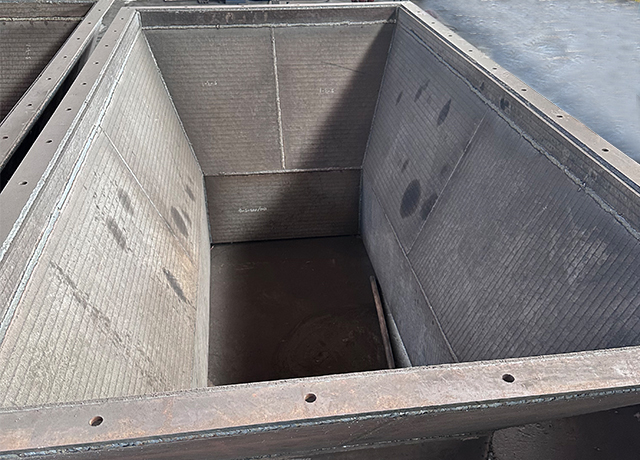 埋弧无焊道光滑耐磨板